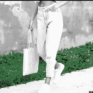 White Vintage Levi's 521 High Rise Waisted Tapered Leg Mom 80s EXC CON 12 Long